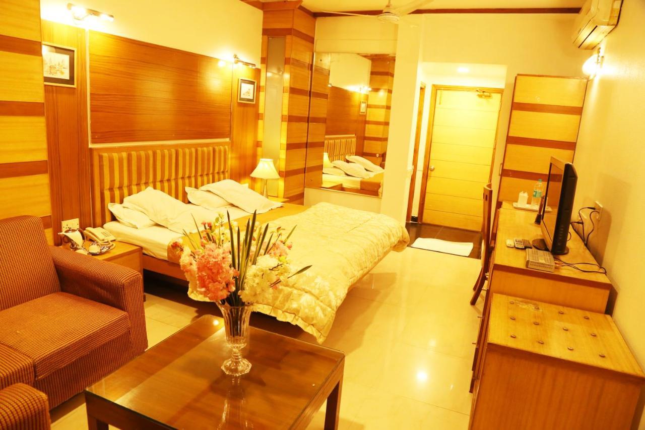 Hotel H26 Chandīgarh Dış mekan fotoğraf